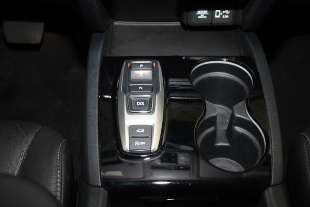 Thumbnail: 2020 Honda Pilot - 16