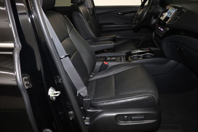 Thumbnail: 2020 Honda Pilot - 11