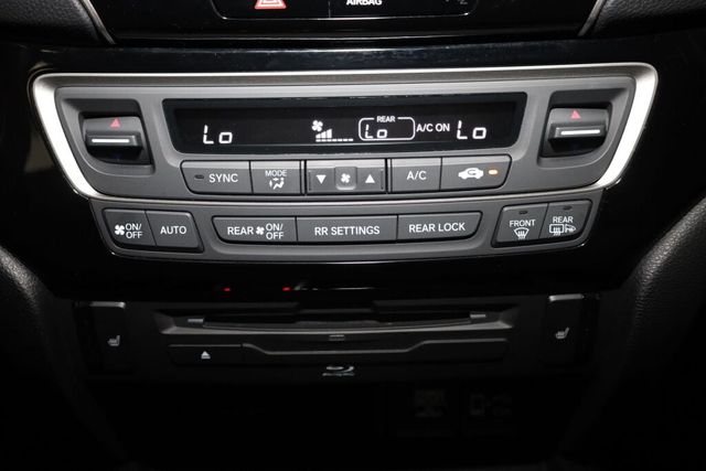 Thumbnail: 2019 Honda Pilot - 35