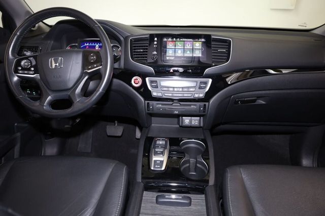 Thumbnail: 2019 Honda Pilot - 14