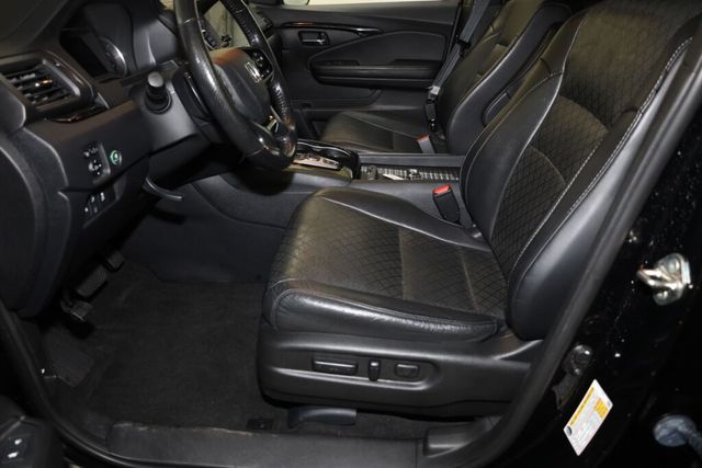 Thumbnail: 2019 Honda Passport - 10