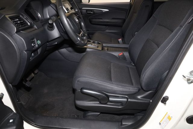 Thumbnail: 2019 Honda Passport - 10