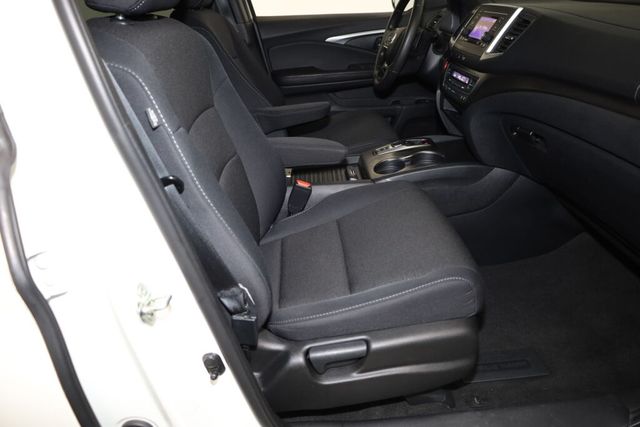 Thumbnail: 2019 Honda Passport - 11