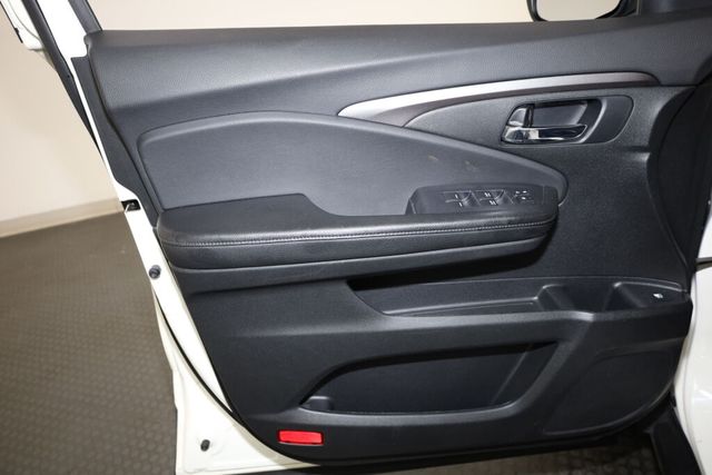 Thumbnail: 2019 Honda Passport - 28