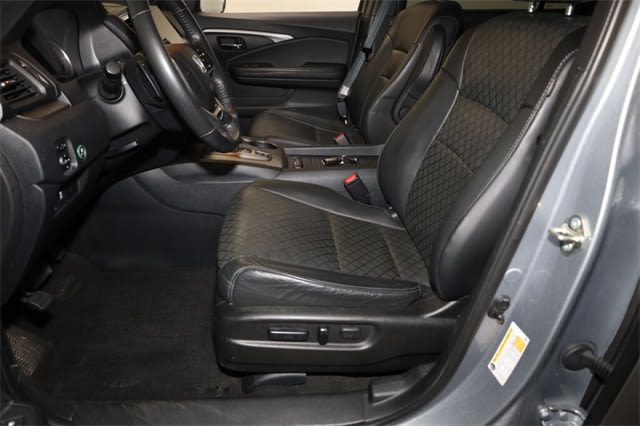 Thumbnail: 2020 Honda Passport - 10