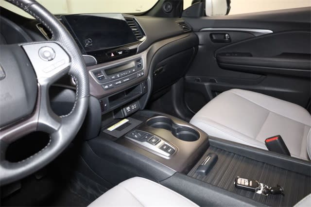 Thumbnail: 2023 Honda Passport - 31