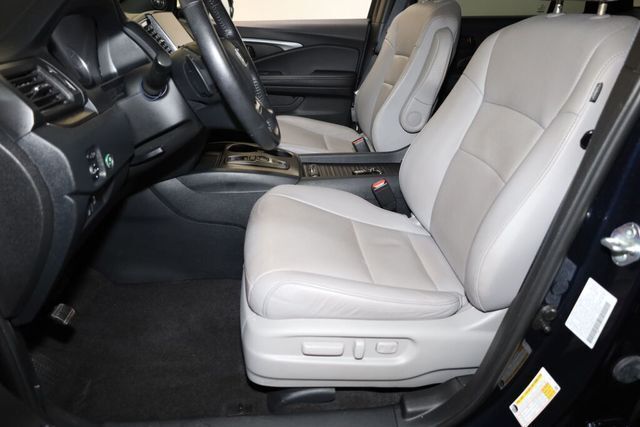 Thumbnail: 2023 Honda Passport - 10