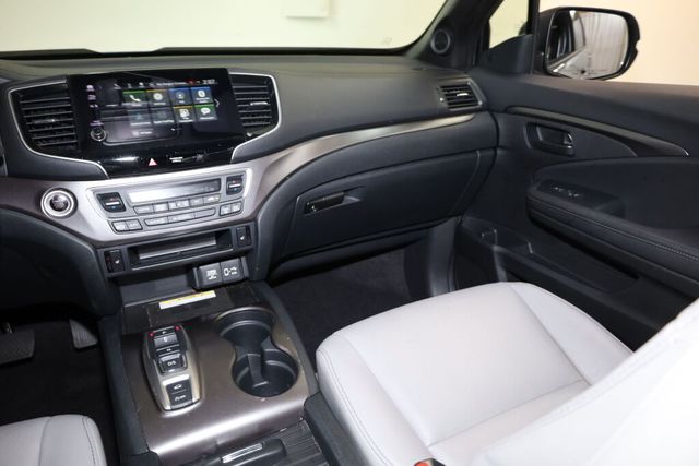 Thumbnail: 2023 Honda Passport - 32