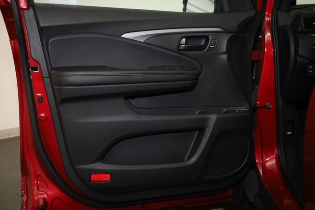 Thumbnail: 2023 Honda Passport - 27