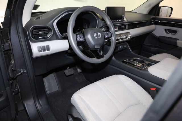 Thumbnail: 2023 Honda Pilot - 2