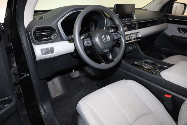 Thumbnail: 2023 Honda Pilot - 2