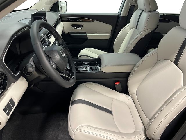 Thumbnail: 2026 Honda Pilot - 9