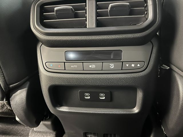 Thumbnail: 2026 Honda Pilot - 26