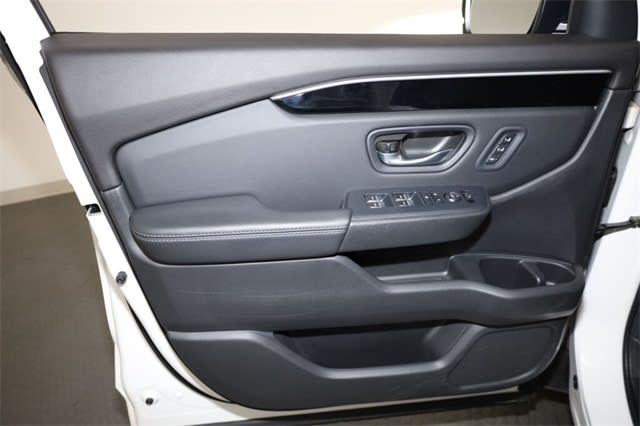 Thumbnail: 2024 Honda Pilot - 27