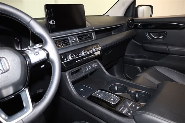 Thumbnail: 2023 Honda Pilot - 14