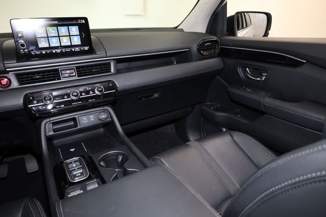 Thumbnail: 2024 Honda Pilot - 30