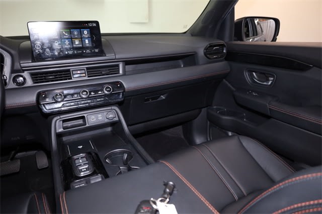 Thumbnail: 2024 Honda Pilot - 14