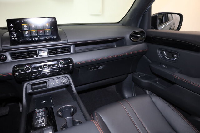 Thumbnail: 2025 Honda Pilot - 30