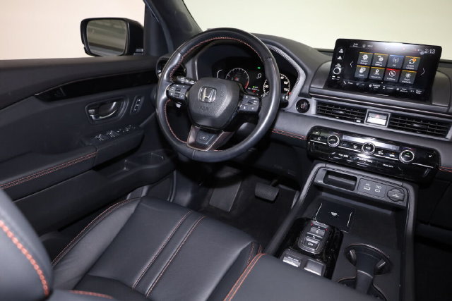 Thumbnail: 2025 Honda Pilot - 13
