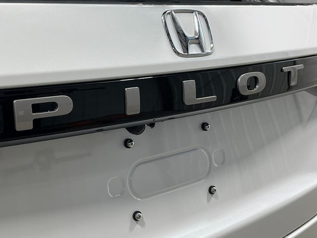 Thumbnail: 2026 Honda Pilot - 18