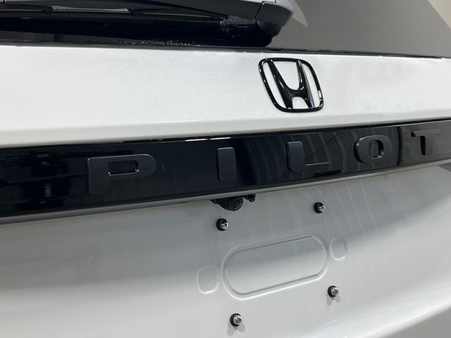 Thumbnail: 2026 Honda Pilot - 18