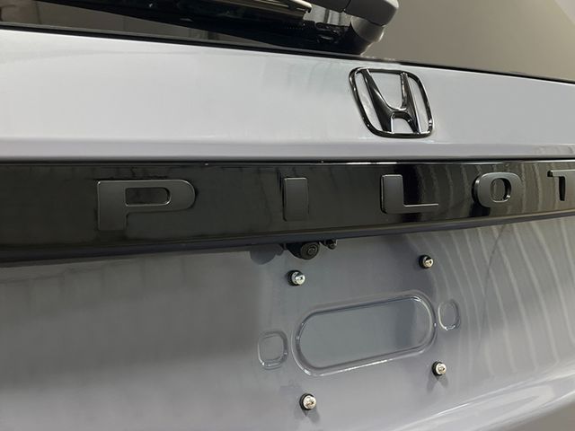 Thumbnail: 2026 Honda Pilot - 20