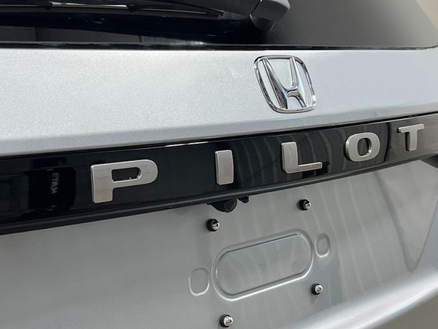 Thumbnail: 2026 Honda Pilot - 17