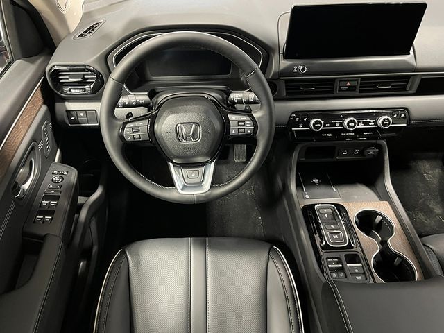 Thumbnail: 2026 Honda Pilot - 9