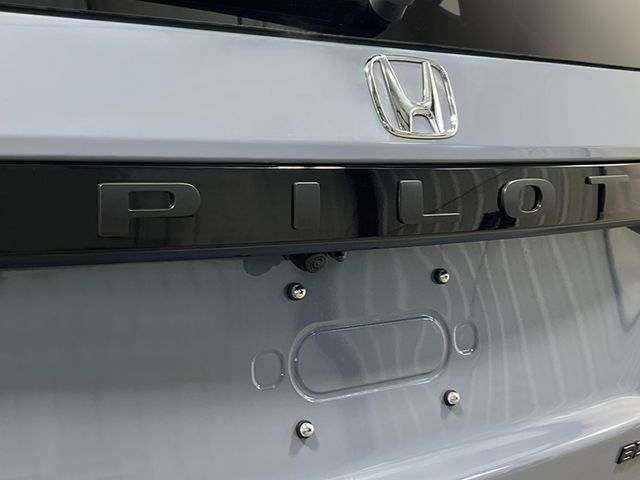 Thumbnail: 2026 Honda Pilot - 18