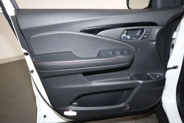 Thumbnail: 2023 Honda Ridgeline - 27