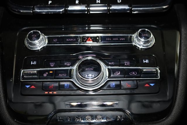 Thumbnail: 2020 Lincoln Corsair - 37