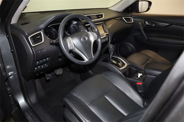 2016 Nissan Rogue SL 2