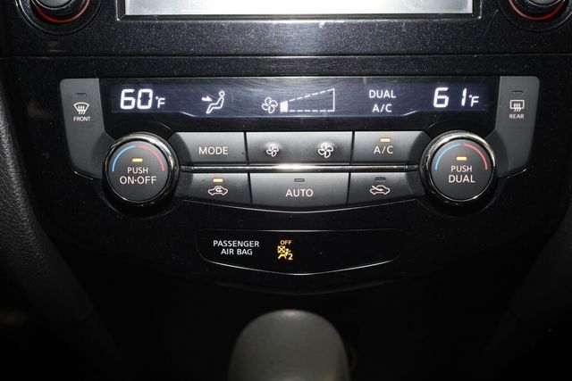 Thumbnail: 2014 Nissan Rogue - 33