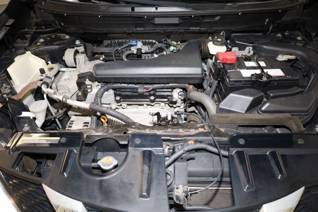 Thumbnail: 2015 Nissan Rogue - 8