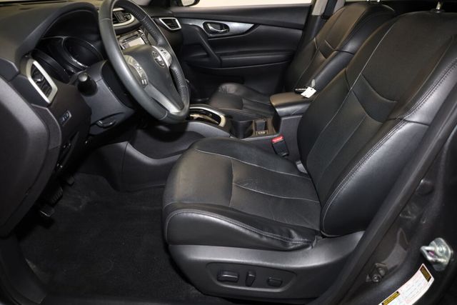 Thumbnail: 2015 Nissan Rogue - 10