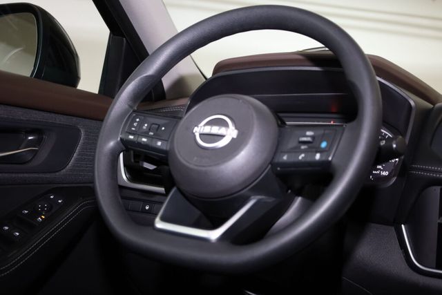 Thumbnail: 2023 Nissan Rogue - 14