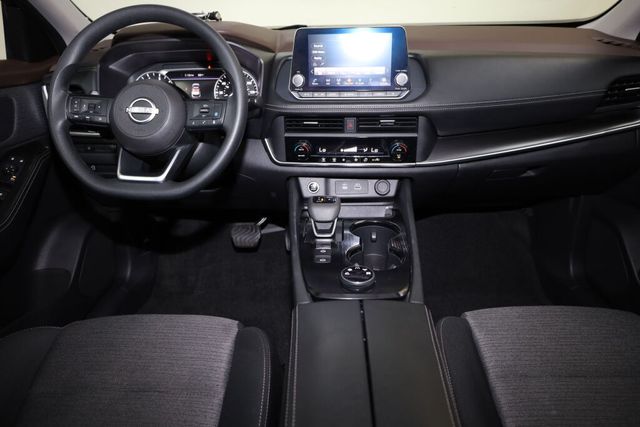 Thumbnail: 2023 Nissan Rogue - 9