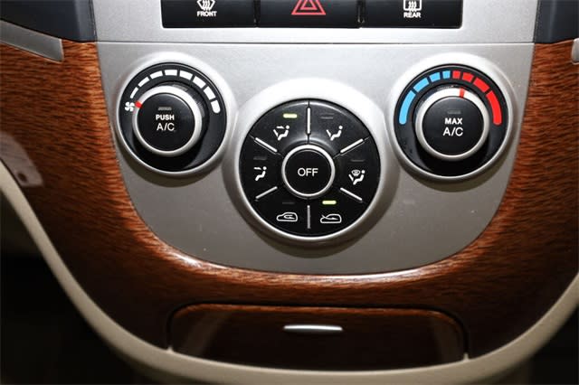 Thumbnail: 2009 Hyundai Santa Fe - 31