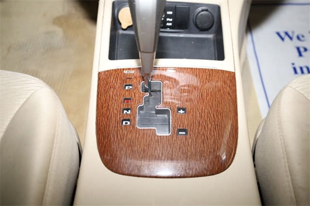 Thumbnail: 2009 Hyundai Santa Fe - 32