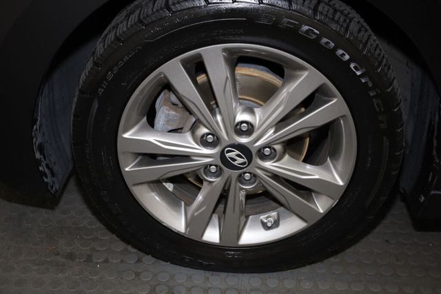 Thumbnail: 2018 Hyundai Elantra - 7