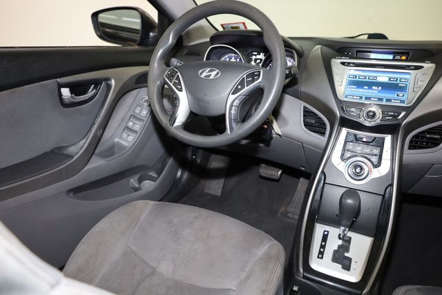 Thumbnail: 2011 Hyundai Elantra - 13