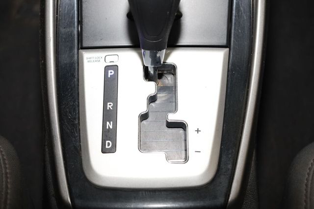 Thumbnail: 2011 Hyundai Elantra - 16