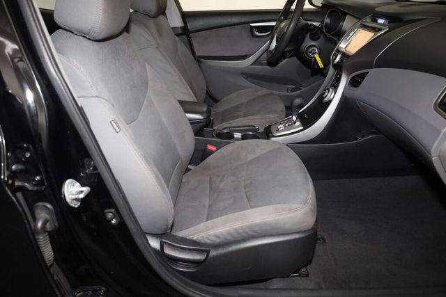 Thumbnail: 2011 Hyundai Elantra - 11