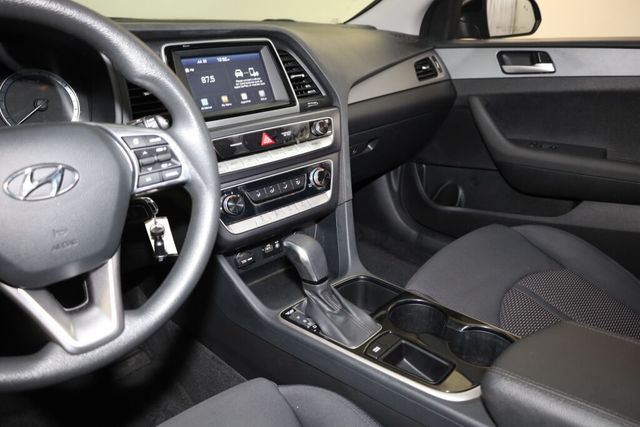 Thumbnail: 2018 Hyundai Sonata - 9