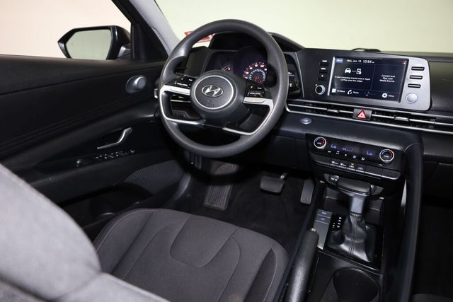 Thumbnail: 2021 Hyundai Elantra - 12