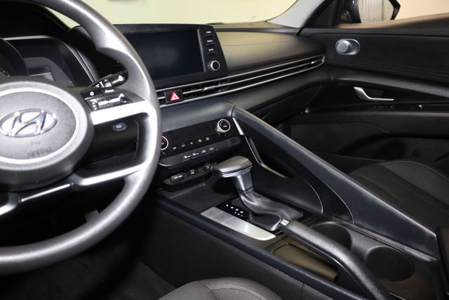Thumbnail: 2021 Hyundai Elantra - 8
