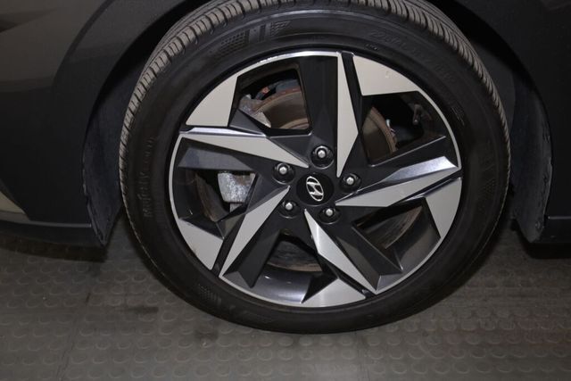 Thumbnail: 2021 Hyundai Elantra - 6