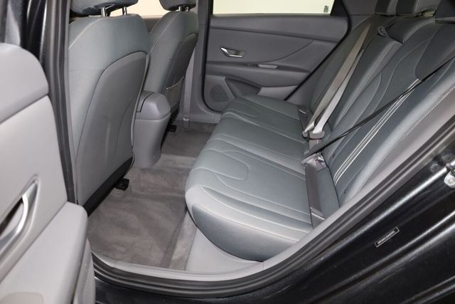 Thumbnail: 2021 Hyundai Elantra - 11