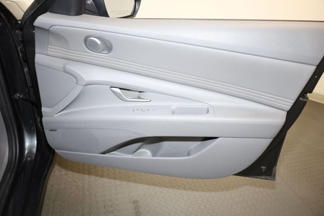 Thumbnail: 2021 Hyundai Elantra - 37