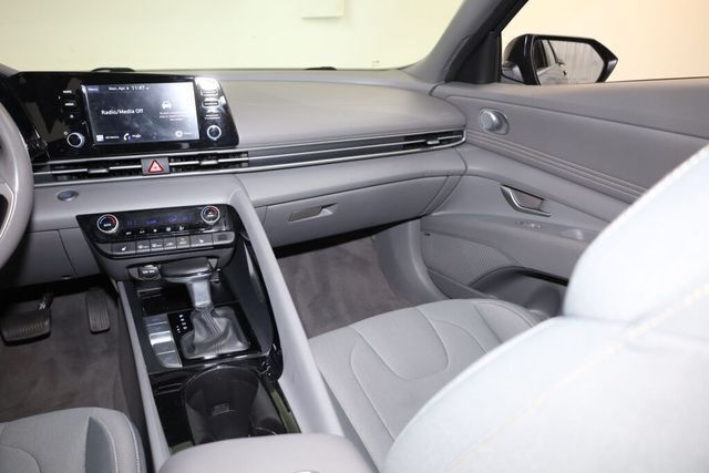 Thumbnail: 2021 Hyundai Elantra - 30